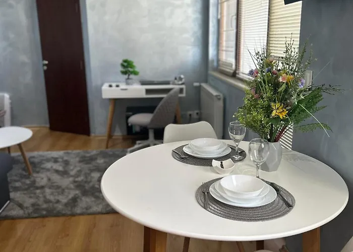 1-bedroom - Bathtub - 10mins From Skilift Gondola - Freewifi - Workdesk - Heating - Full Kitchen At Edelweiss アパート バンスコ